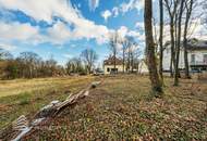 Exklusives Baugrundstück in einzigartiger Lage mit Einreichplanung!