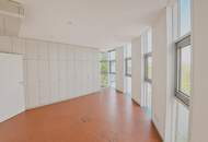 Betriebsliegenschaft mit Hallen und Bürogebäude in Sierndorf bei Stockerau