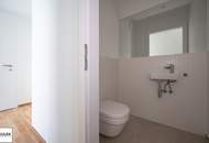 3-Zimmer-Erstbezug mit Südwest-Balkon, 32 m² Wohnküche & Tageslichtbad | VILLMA – Top 2