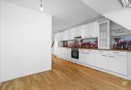 Traumhafte DG-Wohnung in 1100 Wien – vollrenoviert, 4 Zimmer, WG-geeignet!