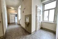 Raum für Visionen: Rohdachboden inklusive Magazin in ruhiger Lage!