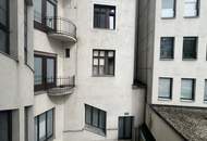 ERSTBEZUG - Helle 4-Zimmer Altbauwohnung mit 2 Bädern, 2 WCs, Abstellraum und Kellerabteil - UNBEFRISTET