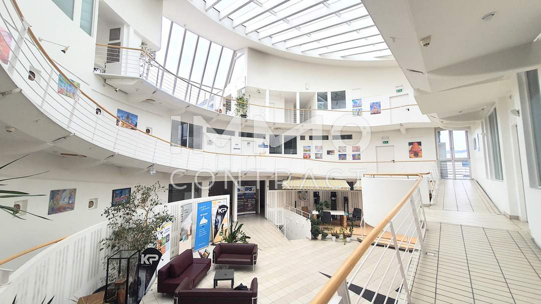 Büro 37m², All-Inklusive Miete (inkl. BK, Heizung, Strom, Parkplatz nach Verfügbarkeit)