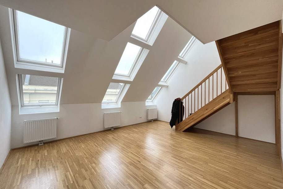 2-Zimmer-Altbaujuwel im ausgebauten Dachgeschoss - mit Dachterrasse und in TOP LAGE!, Wohnung-miete, 1.430,06,€, 1080 Wien 8., Josefstadt