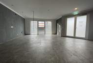 UNBEFRISTETES Eck-Geschäftslokal direkt gegenüber Gymnasium Zehnergasse