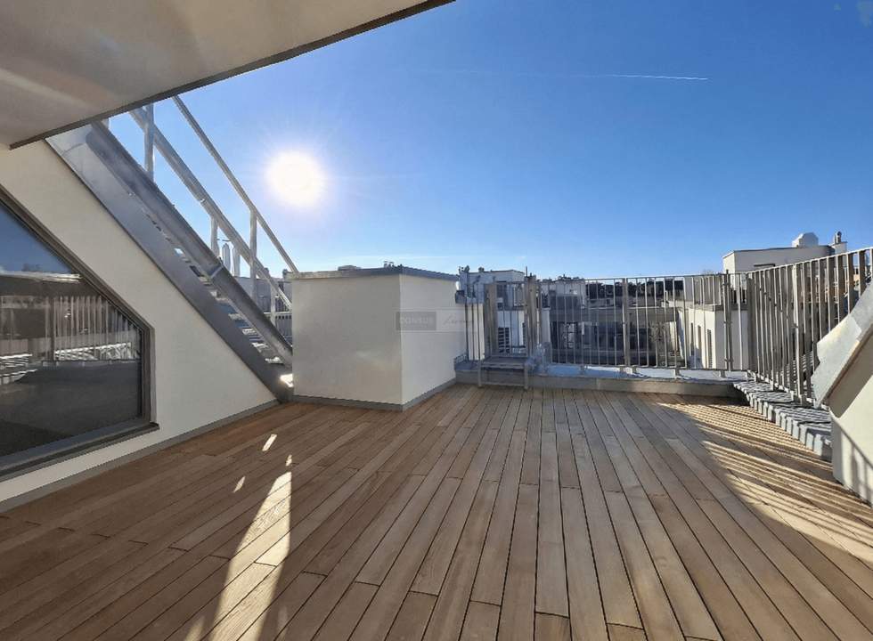 Exklusive Galerie-Maisonette mit 2 Terrassen beim Rochusmarkt - VIDEO verfügbar !