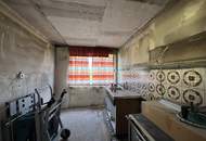 Sanierungsprojekt: Einfamilienhaus mit schönem Grundstück in ruhiger Lage in St. Marein