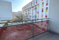 Moderne, lichtdurchflutete 3-Zimmerwohnung in zentraler Lage mit zwei TG-Stellplätzen