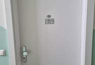 3-Zimmerwohung im obersten Stock - Erstbezug nach Sanierung - unbefristeter Mietvertrag