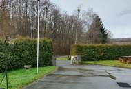 Wohnhaus mit Wohnkeller und eigenem Brunnen in Ruhelage