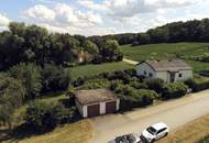 Charmantes 4 Zimmer-Einfamilienhaus mit Garten, Balkon &amp; Garagen
