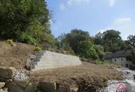 Neue Obergeschoß-Wohnung mit Eigengarten zu kaufen!