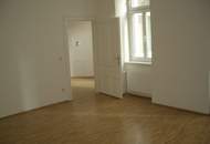 Kapitalanlage mit laufenden Mieteinnahmen, Rendite 4,80 %, Büro mit 3 Räumen Unbefristet vermietet