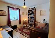 Provisionsfrei! Schöne Altbauwohnung mit Ambiente und historischem Flair!