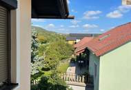 7 Zimmer Haus in Gainfarn - innen mit Renovierungsbedarf