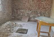 15283 Sanierungsbedürftiges Haus mit 2 kleinen Wohneinheiten!