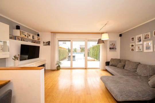 136 m² WOHN-NUTZFLÄCHE + 50 m² KELLER – BEGEHRTE LAGE – SOFORT VERFÜGBAR! Reihenhaus mit Garten, Terrasse und Balkon in ruhiger, zentraler Lage!