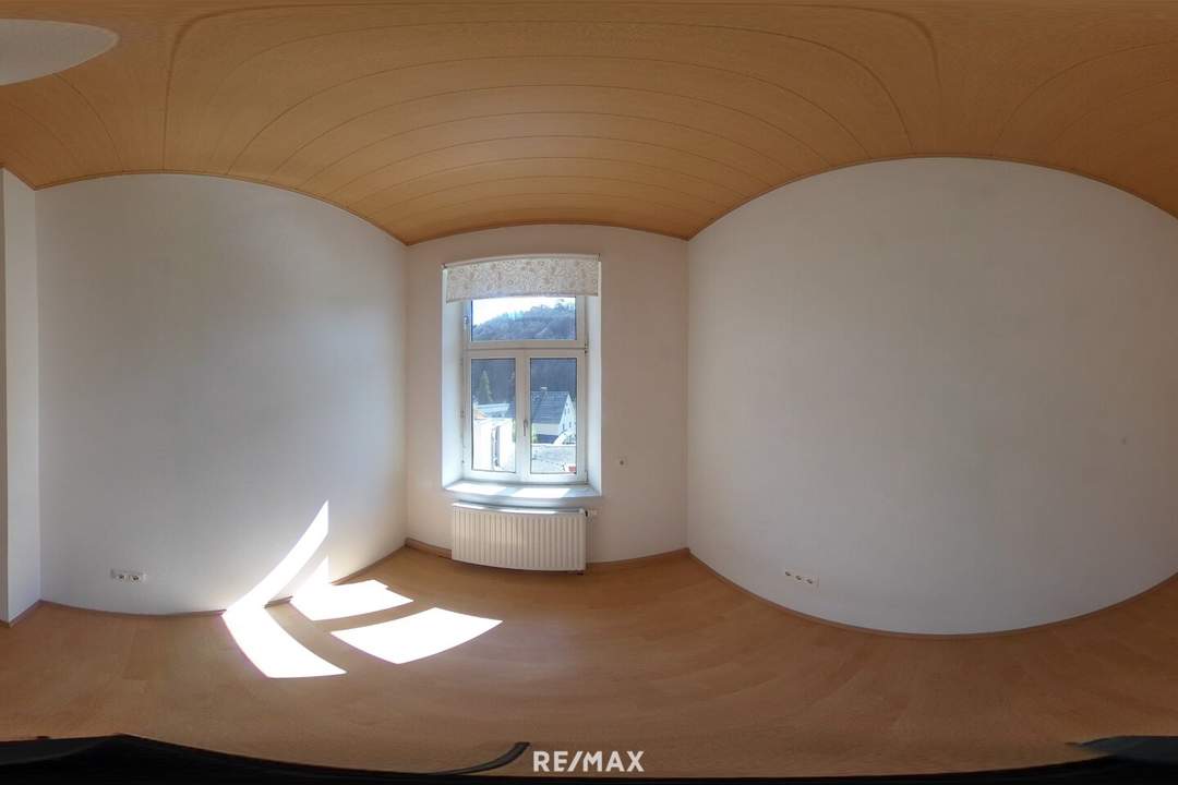 130 m ² große Traumwohnung mit Schlossbergblick