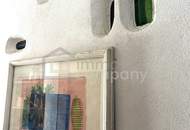 Historischer Dreiseithof mit schönen Gewölbedecken sucht neue Eigentümer