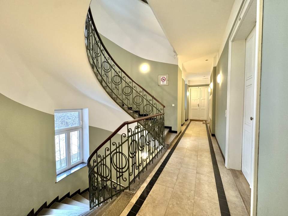 *Provisionsfrei* 3-Zimmer + inkl. hochwertiger separater Einbauküche - Stilaltbau am Rennweg - S-Bahn St. Marx ums Eck
