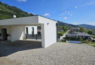 MODERN LIVING - Neuwertige Doppelhaushälfte mit 2 Terrassen und Doppelcarport in ruhiger Aussichtslage