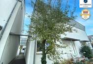 Nähe Zentrum: Doppelhaus mit idyllischer Gartenterrasse