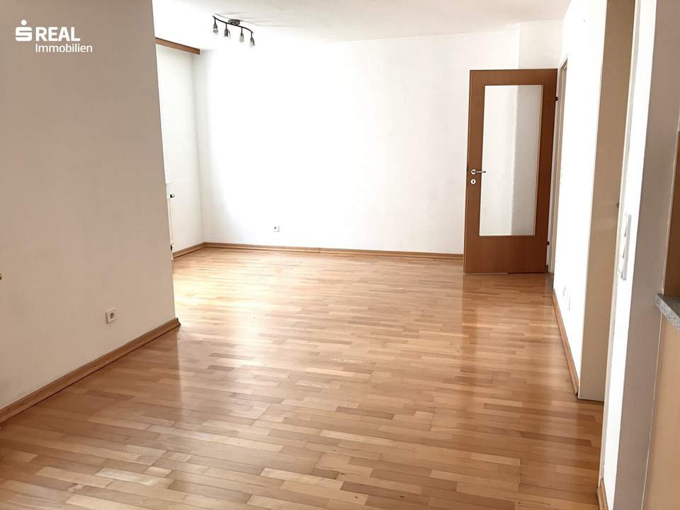 Top-Gelegenheit für Eigennutzer und Anleger – Wohnung samt Garage