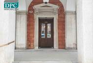 Schöne helle Bürofläche in historischem Gebäude