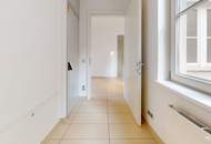 Exklusive Dachwohnung mit Stadtblick im Altbaupalais