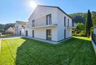 Exklusives 5-Zimmer-Einfamilienhaus mit Garage - Schlüsselfertig - Großzügige Wohnflächen trifft auf idyllischen Eigengarten - Wohnkomfort auf höchstem Niveau