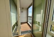 U1 U-Bahn-Station KAGRAN I Lichtdurchflutete Wohnung mit Loggia &amp; Panoramablick I Rooftop POOL I Sauna I Fitnessraum