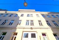 Die Gelegenheit! Entzückende Altbauwohnung mit hofseitiger Terrasse bzw. Garten + Saniertes Altbauhaus mit großem Innenhof + Beste Infrastrukur und Anbindung! Jetzt zugreifen!