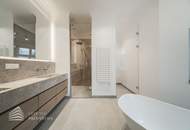 Großzügige Altbau-Residenz mit Balkon, Loggia &amp; drei En-Suite-Bädern