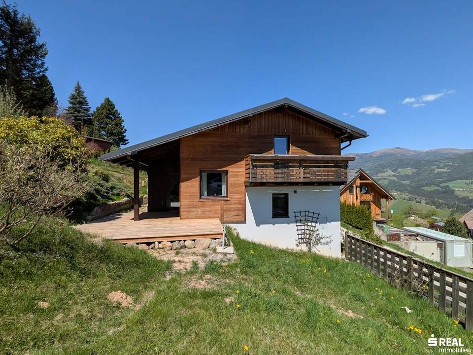 Freizeitwohnsitz! Charmantes Ferienhaus mit herrlicher Aussicht am Rainsberg in Reichenfels!