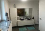 Exklusive Villa mit Pool, PV-Anlage & 4 Garagen in hochwertiger Massivbauweise (Provisionsfrei)