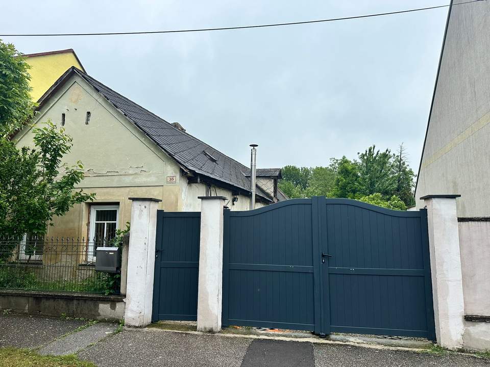 Grundstück mit Altbestand
