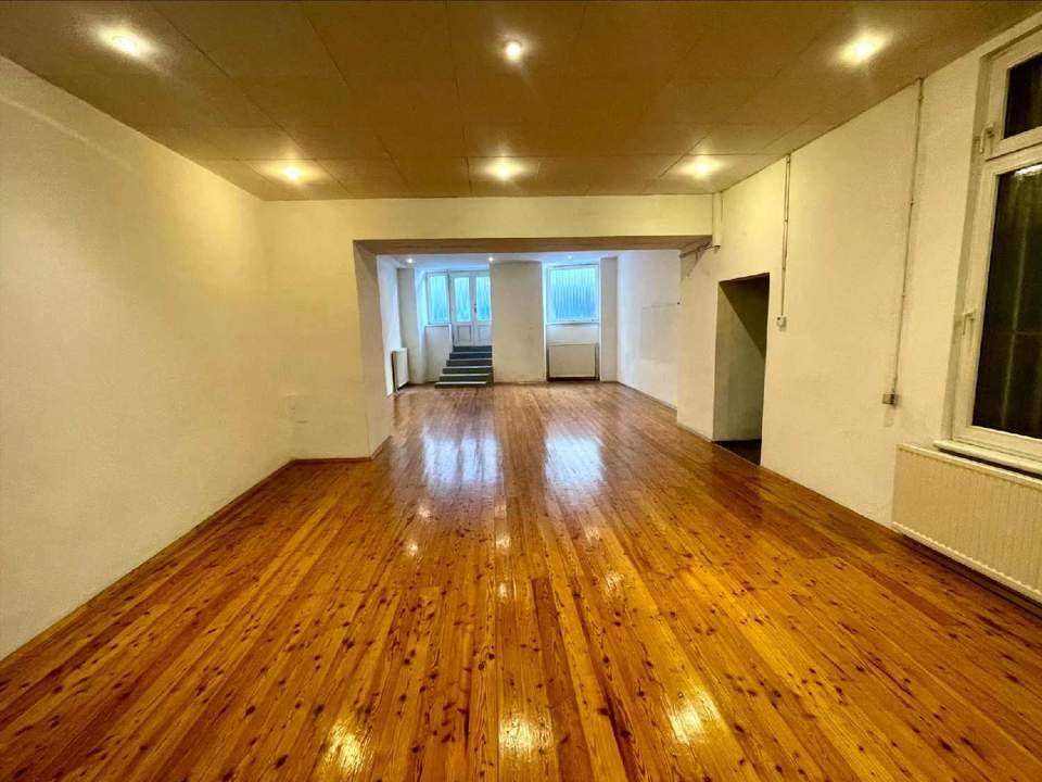 Büro Nähe Linke Wienzele 64 mit direktem Straßenzugang zu mieten