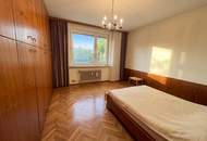 Großzügige, renovierungsbedürftige 4,5-Zimmer-Wohnung mit Loggia in Top-Lage in St. Martin
