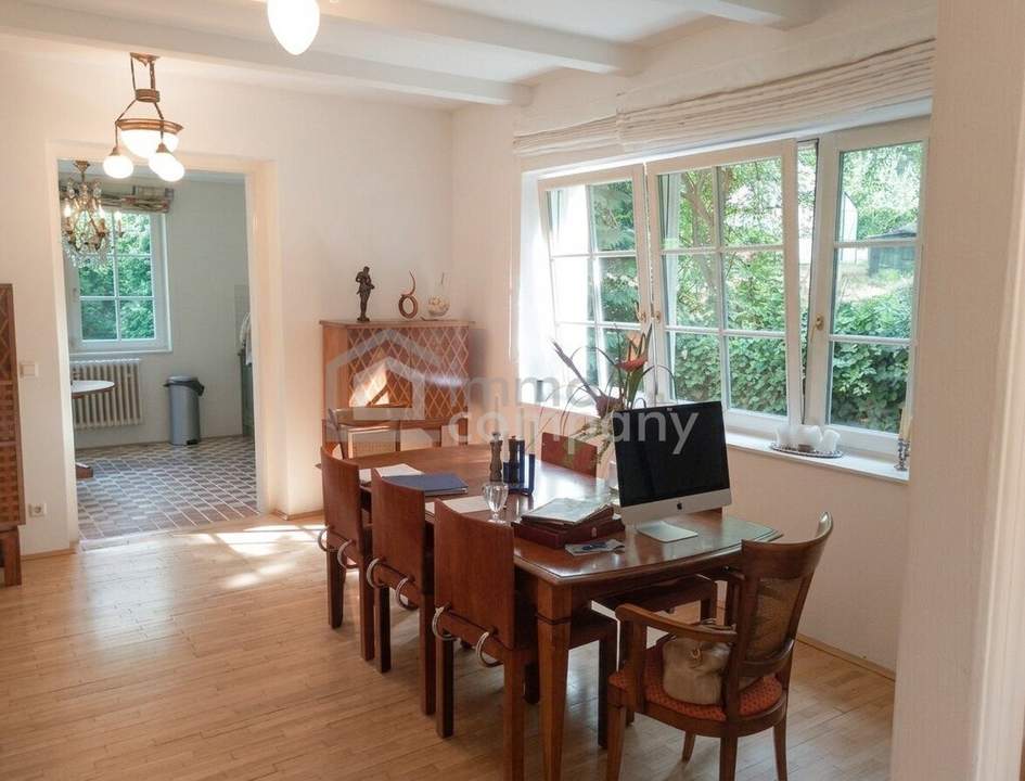 Stilvolle Villa mit Aussicht am Rand von Klosterneuburg
