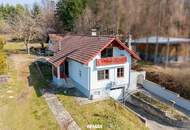 Landhaus in erhöhter Aussichtslage mit weitläufigem Grundstück im schönen Strassertal