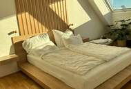 Helle 2-Zimmer-DG-Wohnung im jungen Neubau mit Westterrasse & Klimaanlage – nur 5 Min. Fußweg zur U6 - ab 1.11. / 1.12.26