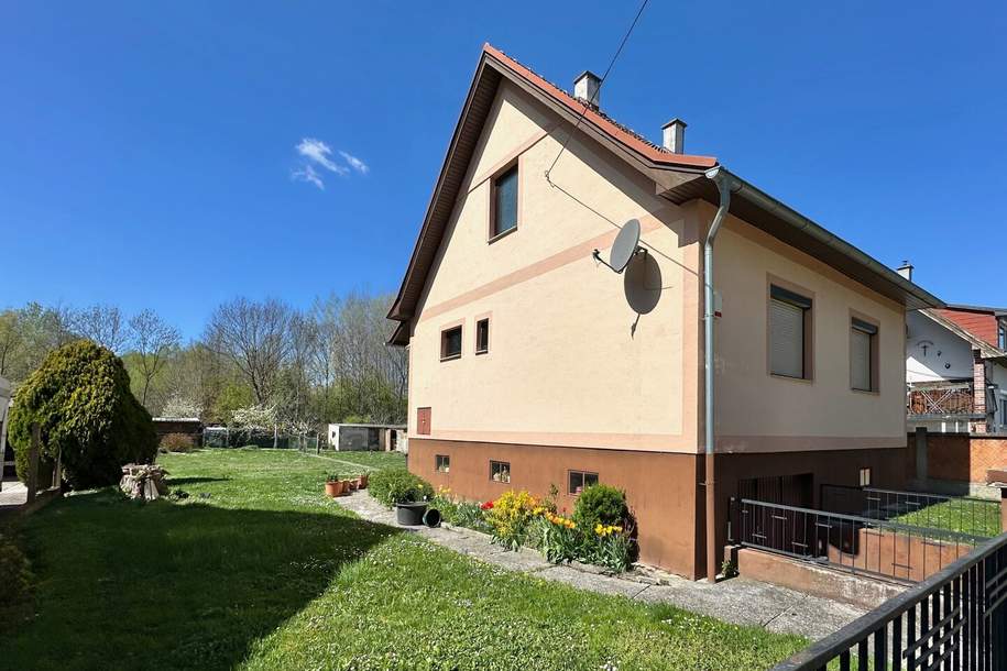 Sonniges großes Grundstück mit sanierungsbedürftigem Haus, Haus-kauf, 220.000,€, 2452 Bruck an der Leitha