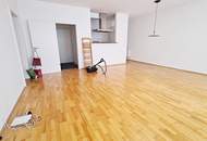 UNBEFRISTETET, INNSTRASSE, gepflegte 89 m2 Altbau, Wohnküche, 2 Zimmer, Wannenbad, Parketten, Hofruhelage