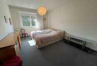 Mehr Raum, mehr Möglichkeiten - vielseitiges Zweifamilienhaus mit Gartenidylle!