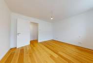 Am Kutschkermarkt | Elegante 4-Zimmer-Altbauwohnung mit rund 9,9 m² großem Balkon, Garagenplatz optional