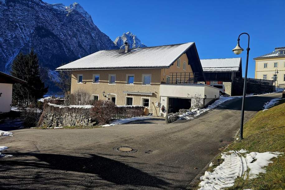 Gepflegtes Landhaus mit insgesamt 5 Wohnungen, Haus-kauf, 550.000,€, 9782 Lienz