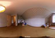 Großzügige Immobilie mit perfekt kombinierbarem Wohnen &amp; Arbeiten