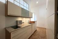 Altbau-Büro / 5-Zimmer mit Balkon - UNBEFRISTET // Period-Office / 5-Rooms with Balcony - UNLIMITED LEASE //
