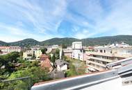 Sanierte Altbauwohnung mit Terrasse im 4. Stock