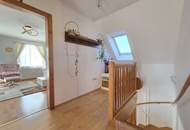 Tolles Anwesen mit Wintergarten und Poollandschaft sowie einer kleinen Teichanlage samt Garten in sonniger Ruhelage an einer Sackgasse